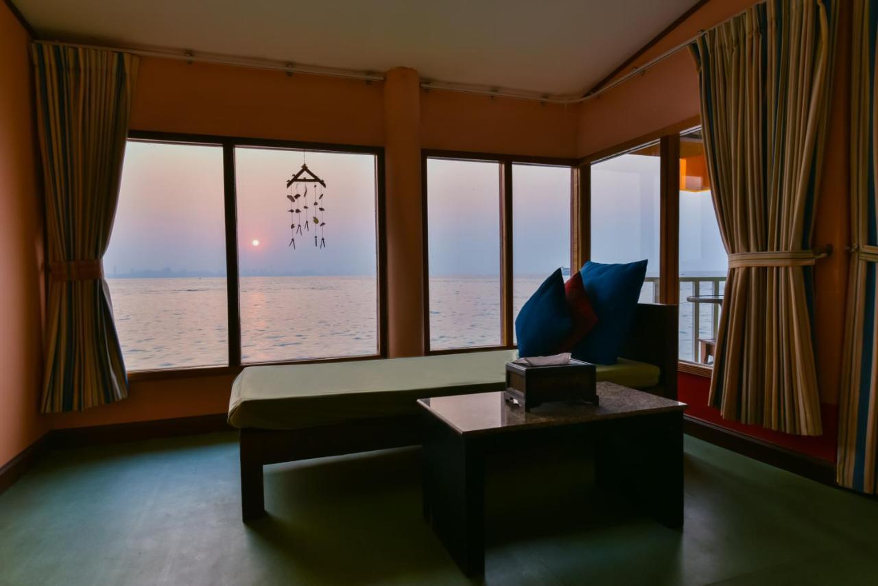 Lareena Resort Koh Larn Pattaya Exteriör bild