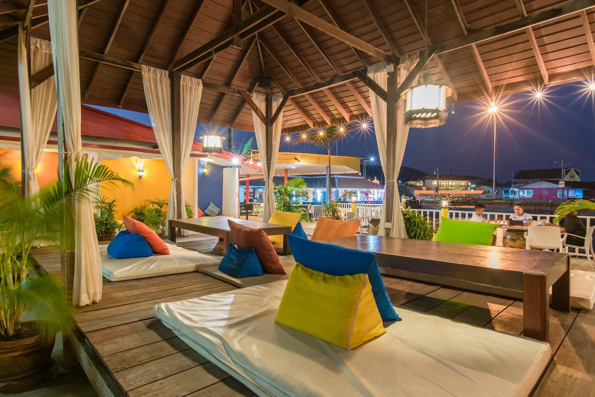 Lareena Resort Koh Larn Pattaya Exteriör bild