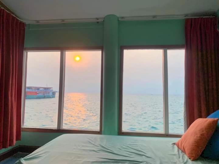 Lareena Resort Koh Larn Pattaya Exteriör bild