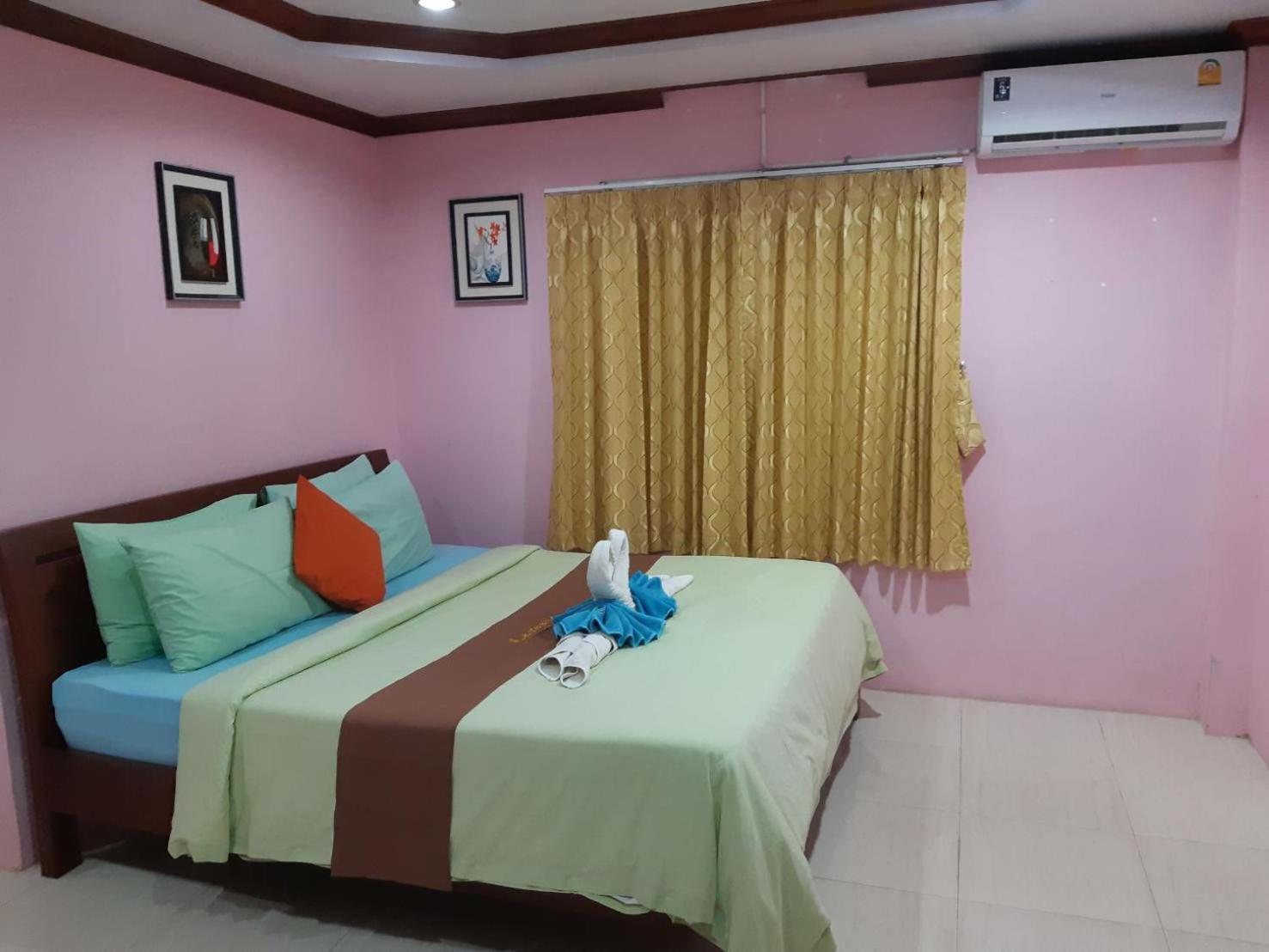 Lareena Resort Koh Larn Pattaya Exteriör bild