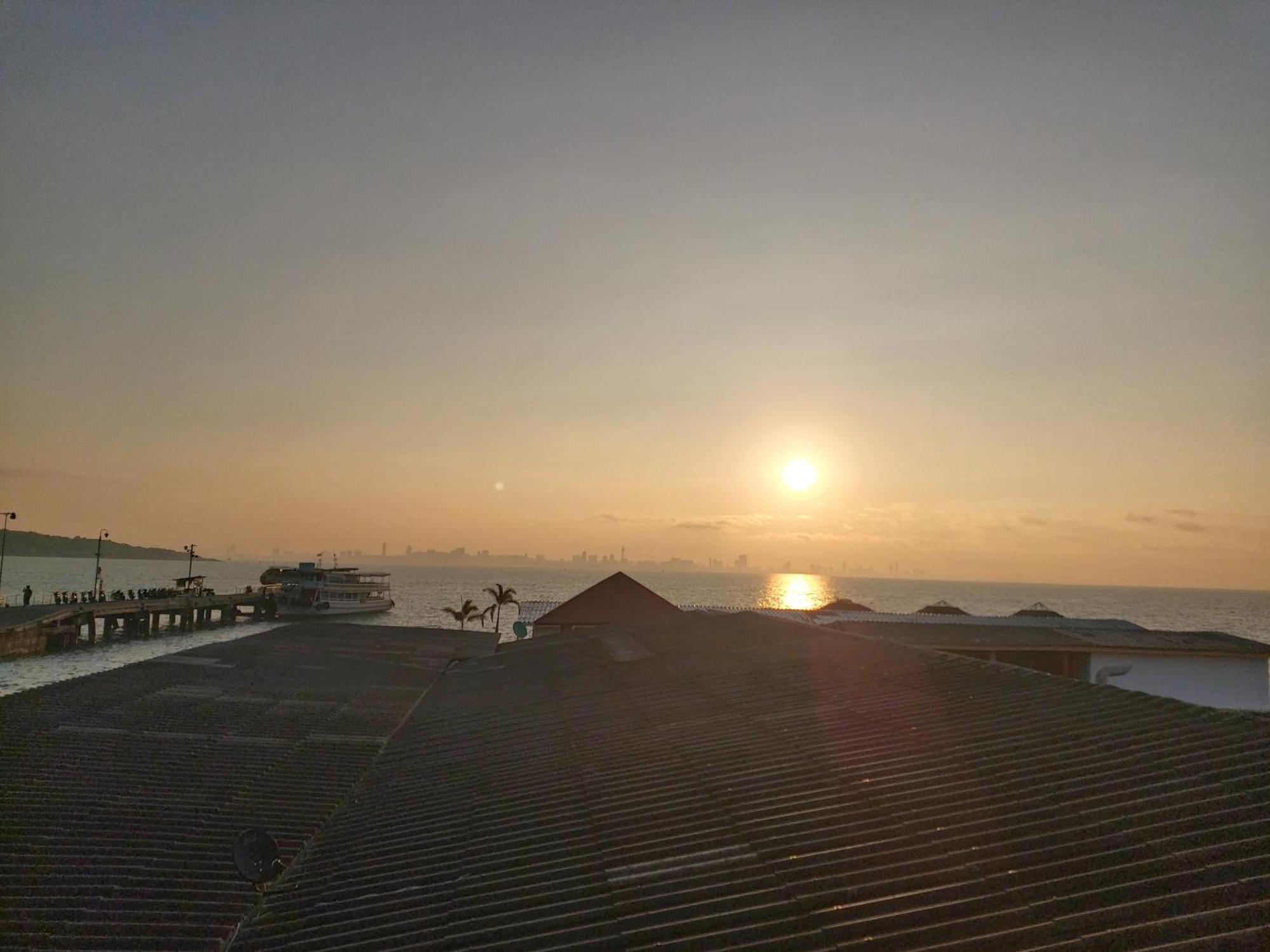 Lareena Resort Koh Larn Pattaya Exteriör bild